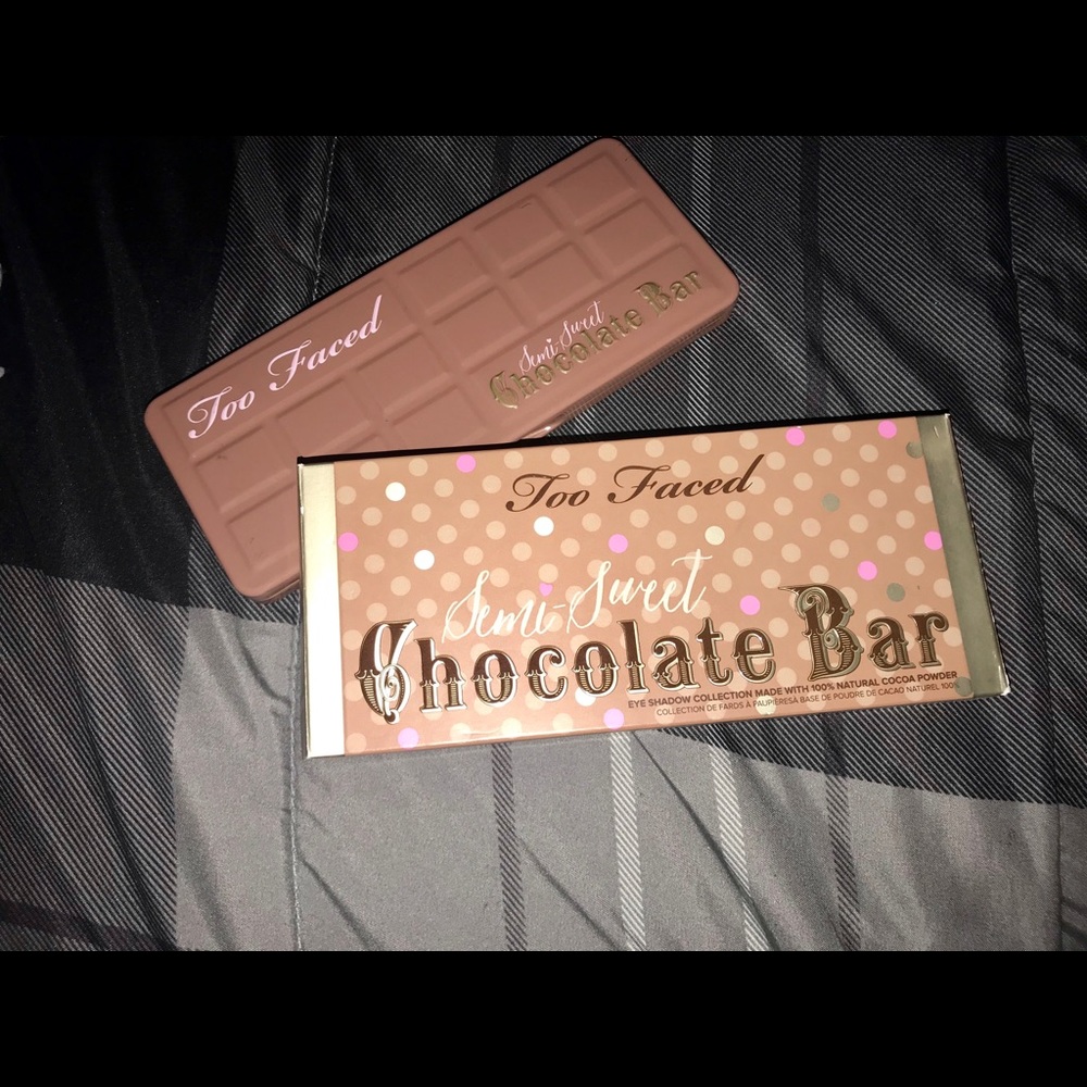 Too Faced Semi-Sweet Chocolate Bar Palette 🍫